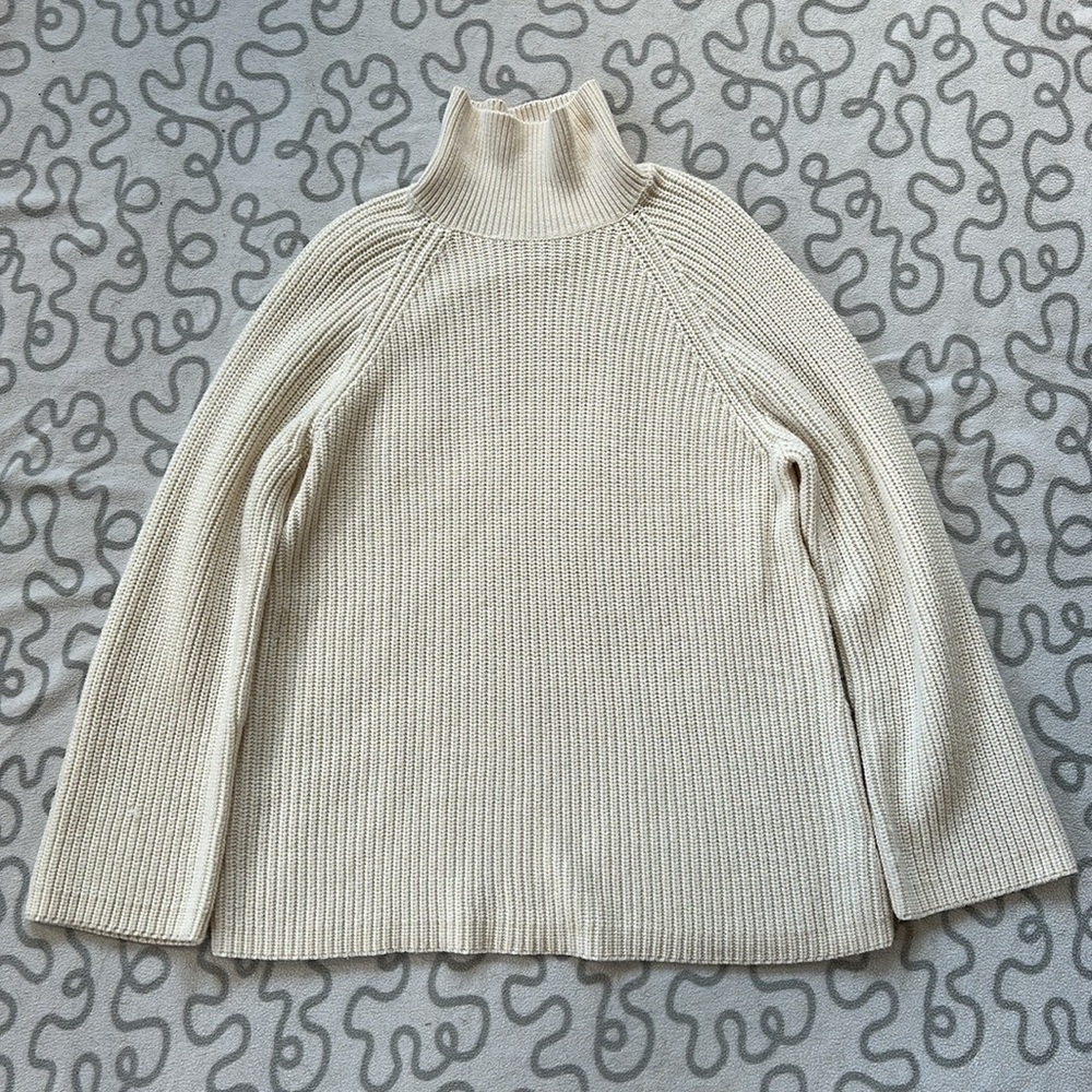 Wilfred Merino Wool Turtleneck Sweater
